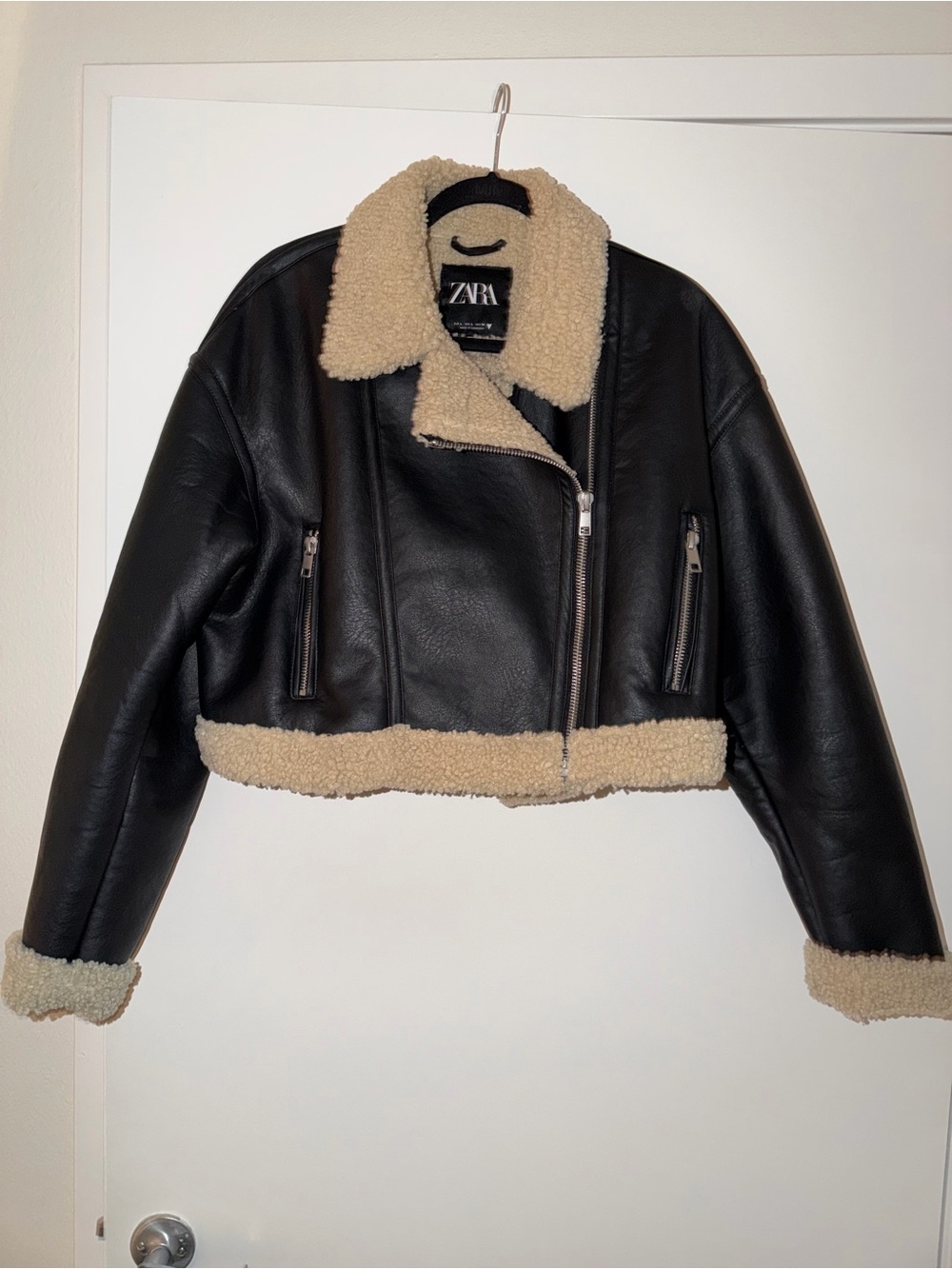 ZARA Black Faux Leather cropped jacket with Cream Shearling Trim